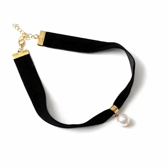 New! Black Velvet Choker Necklace (1055) NWOT - Picture 2 of 3